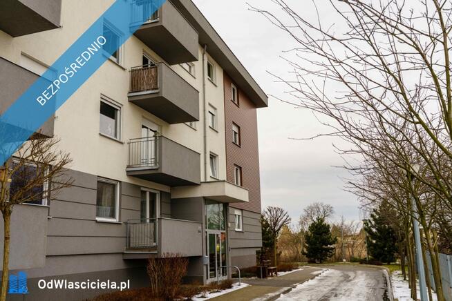 Na sprzedaż: jasne, dwustronne 2-pokojowe mieszkanie z dwoma dużymi balkonami — Wrocław, ul. Zatorsk