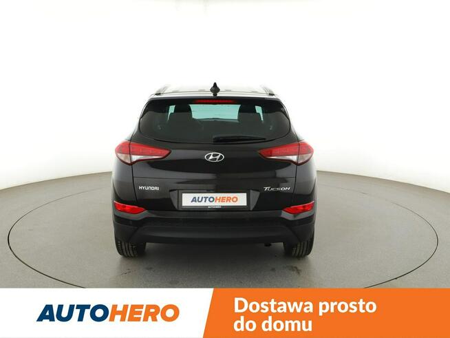 Hyundai Tucson 1.6 Benzyna Nawigacja Tempomat Grzana Kierownica Fotele ParkAssist LED