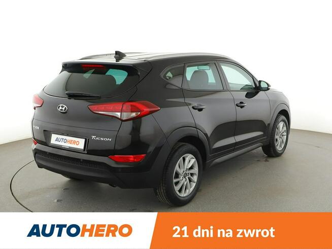 Hyundai Tucson 1.6 Benzyna Nawigacja Tempomat Grzana Kierownica Fotele ParkAssist LED