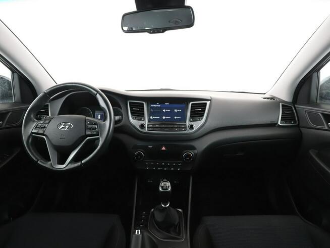 Hyundai Tucson 1.6 Benzyna Nawigacja Tempomat Grzana Kierownica Fotele ParkAssist LED