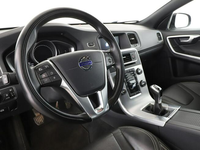 Volvo V60 skóra klima auto navi czujniki parkowania