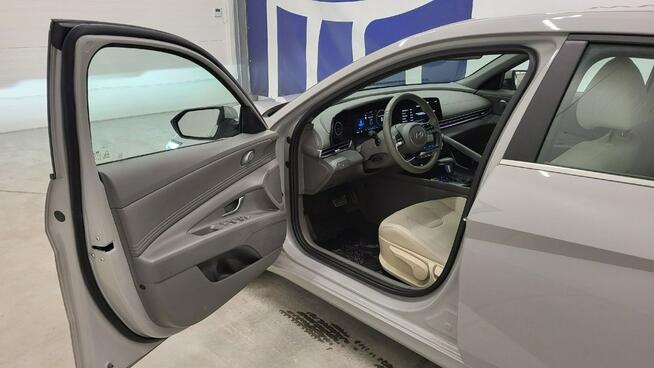 Hyundai Elantra 1.6 Smart CVT