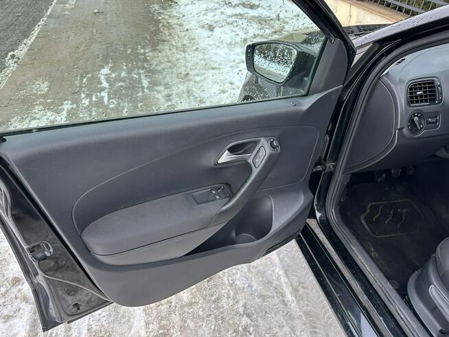 Volkswagen Polo CLIMAtic , podgrzewane fotele, tempomat ,isofix, czujnik deszczu