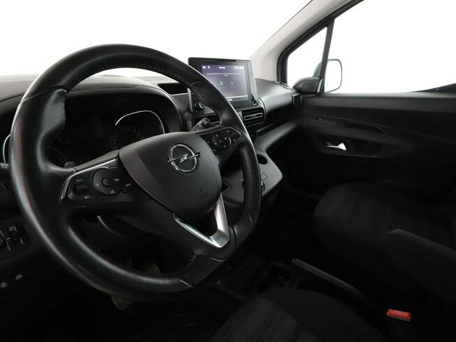 Opel Combo Life automat navi kamera i czujniki parkowania klima auto hak