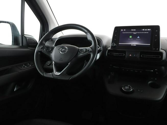 Opel Combo Life automat navi kamera i czujniki parkowania klima auto hak