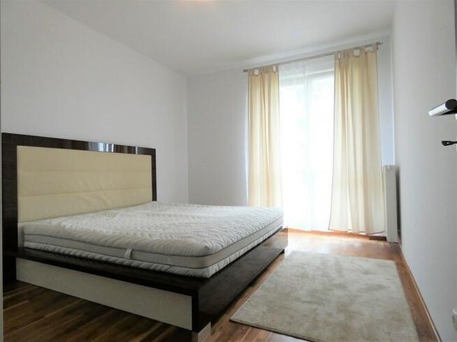 Duże 2 pokoje z miejscem postojowym- Rydygiera 15