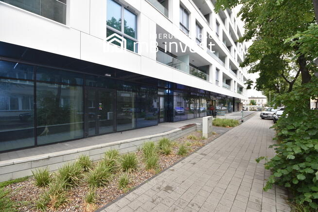 Lokal w centrum-pod handel/usługi/gastonomię/biuro