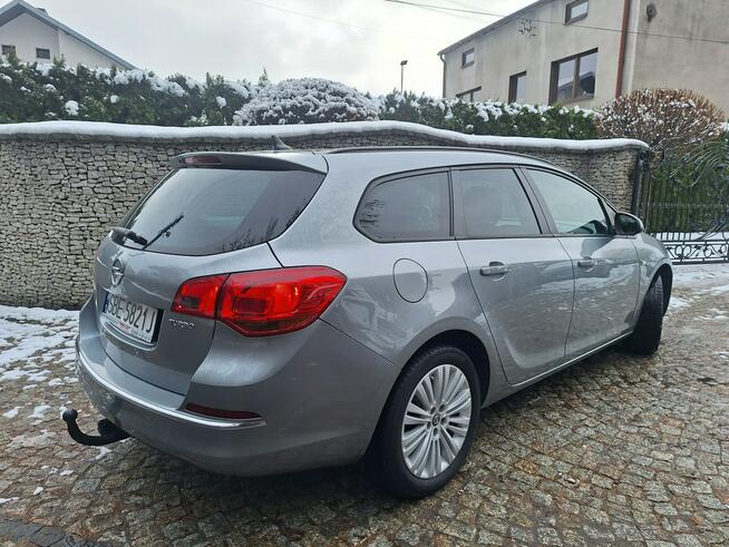 Opel Astra Sport Tourer- 1.4 Turbo Edition
