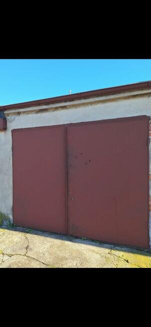 Garaż do wynajęcia na Osiedlu Piastowskim,15,4 m2.Jest prąd