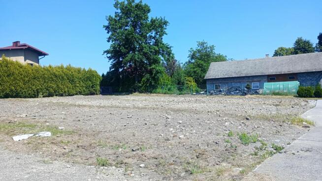 Działka budowlana 13,33 ara w atrakcyjnej lokalizacji