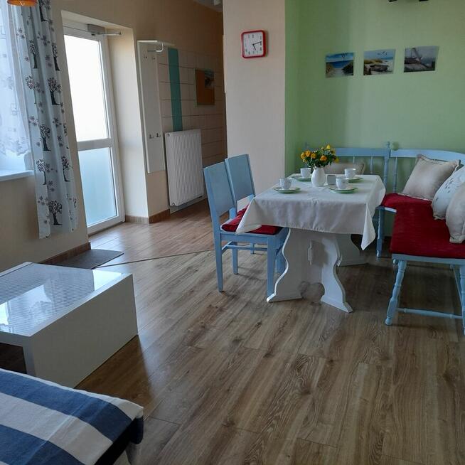 Kołobrzeg, dom: 6 apartamentow + 3 korty squasha