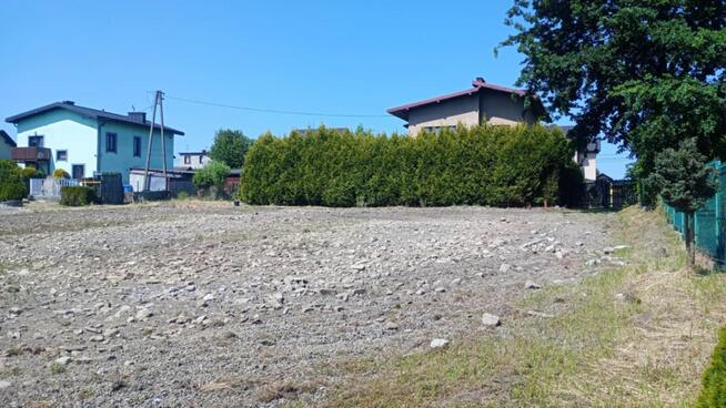 Działka budowlana 13,33 ara w atrakcyjnej lokalizacji