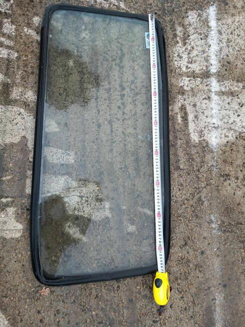 Sprzedam szyby oryginalne najprawdopodobniej do Trabanta