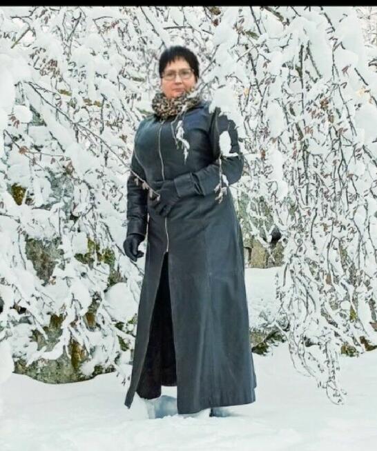 Starsza pozna młodszego