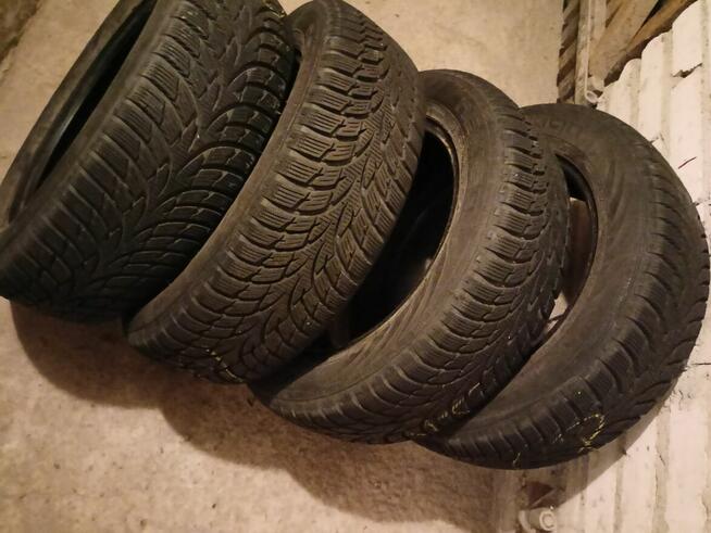 Opony Nokian zimowe sprzedam