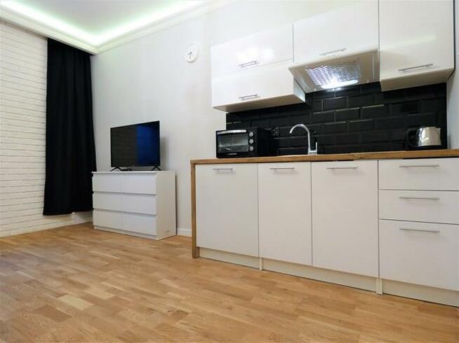 Do wynajęcia jasna kawalerka, Przybyszewskiego 19