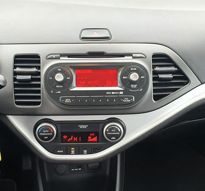 Kia Picanto Klimatronik/Podgrzewane fotele/Aluminiowe felgi/Zestaw głośnomówiący