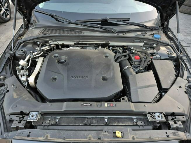 V60 Momentum 2.0 Hybrid 197km ASYSTENT full led NAVI kamera 2022 FV23%