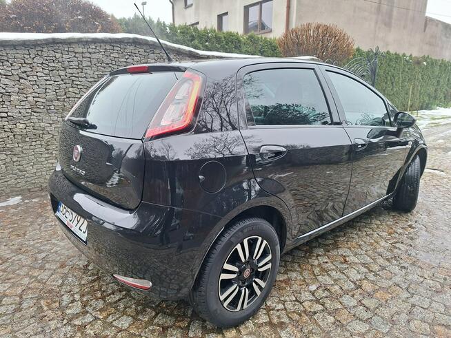 Fiat Punto 1.4 Young Navi