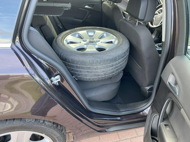 Opel Insignia Edition, nawigacja, czujniki parkowania, hak ,drugie koła,nowy rozrząd