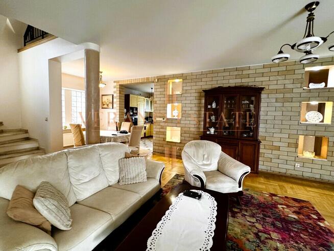 Wyjątkowy dom 230 m² z pięknym ogrodem w Radomiu!