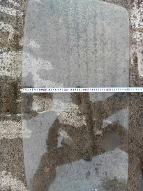 Sprzedam szyby oryginalne najprawdopodobniej do Trabanta