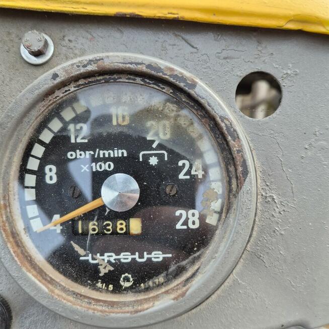 Ciągnik rolniczy Ursus C-330