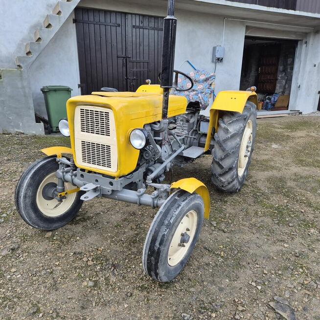 Ciągnik rolniczy Ursus C-330