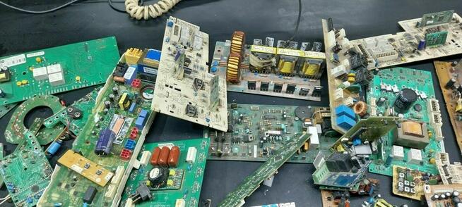 Moduły elektroniczne z pralek elektronarzędzi rtv agd