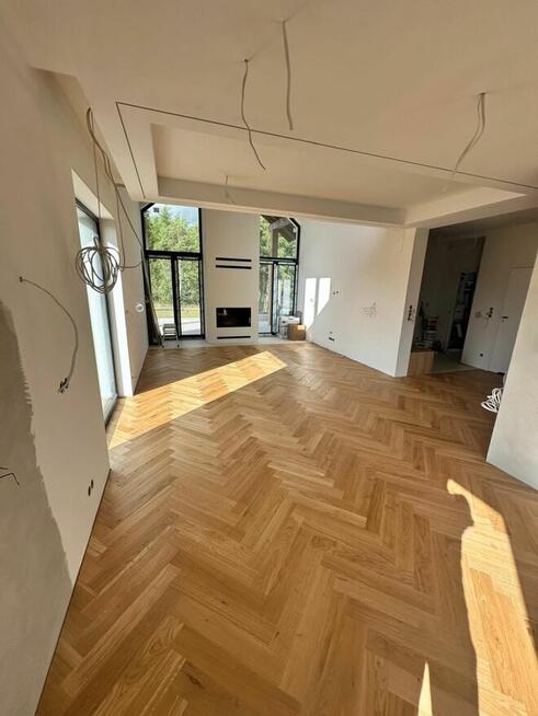 Montaż podłóg drewnianych, laminowanych i winylowych firma We