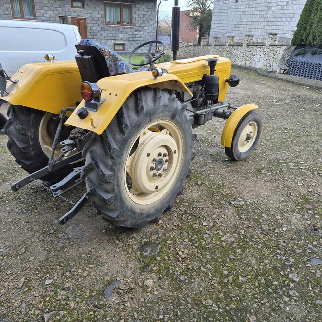 Ciągnik rolniczy Ursus C-330