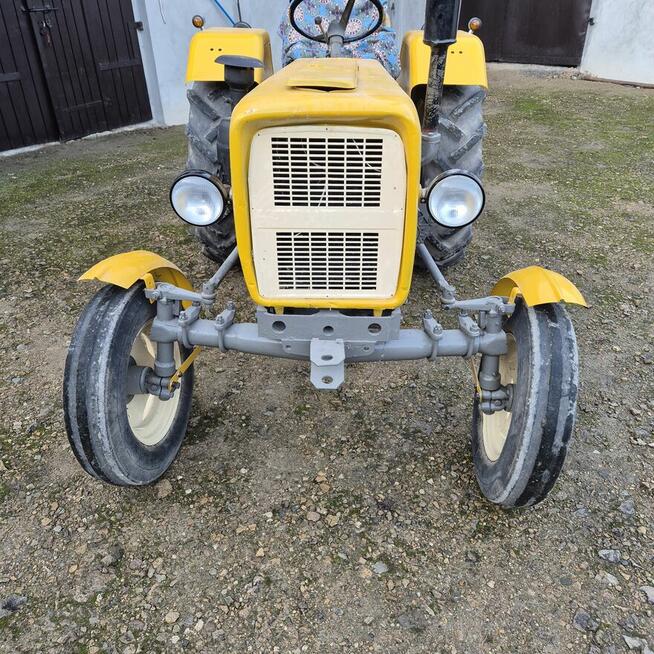 Ciągnik rolniczy Ursus C-330