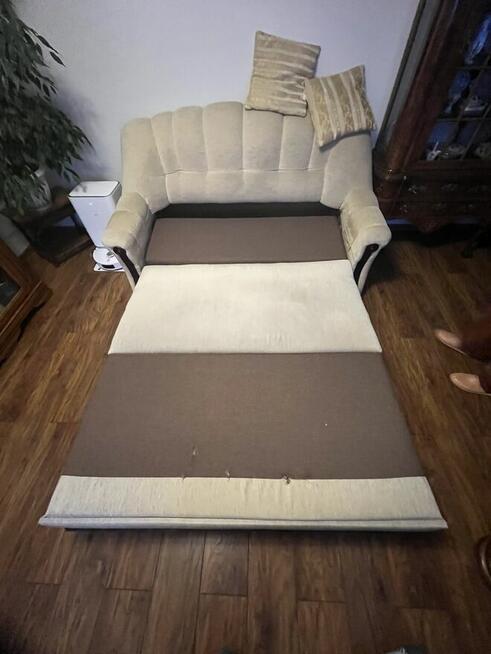 3 osobowa sofa z funkcją spania ,pojemnik ,wolnostojąca