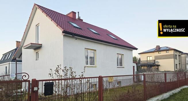 Dom Ostrowiec Świętokrzyski, Wiejska