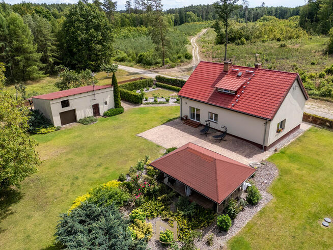 WYJĄTKOWA NIERUCHOMOŚĆ W SERCU LASU – WOJCIESZYCE