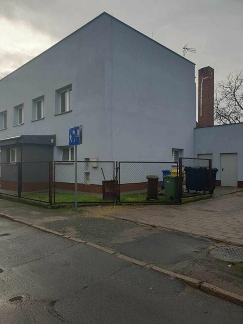 Dom Kobierzyce, Poprzeczna