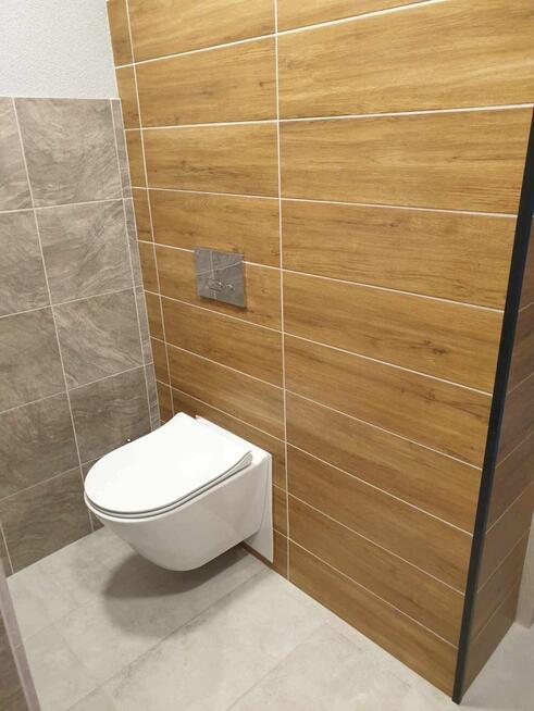 Dom Kobierzyce, Poprzeczna