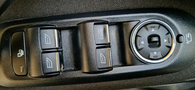 Ford S-Max Rok 2010/2011 !! Zobacz opis !! W podanej cenie Roczna GWARANCJA !!