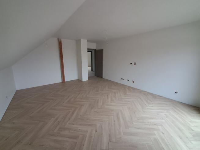 Dom NOWY ,212 m2, Piękne widoki , 5 km od Kielc