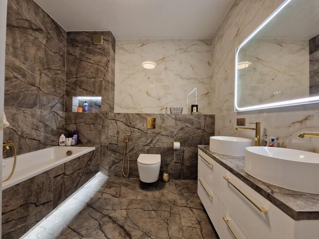 Perełka w Kobyłce-skrajny segment,3 poziomy