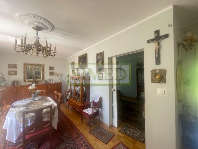 Dom z dużą działką i ogrodem , Centrum Łomianek