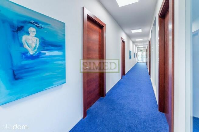 2 pokoje,magazynek ,parking ,dostęp 24 h .