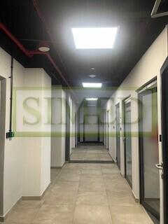 Biuro dostęp 24h , recepcja,w byłej fabryce Włochy