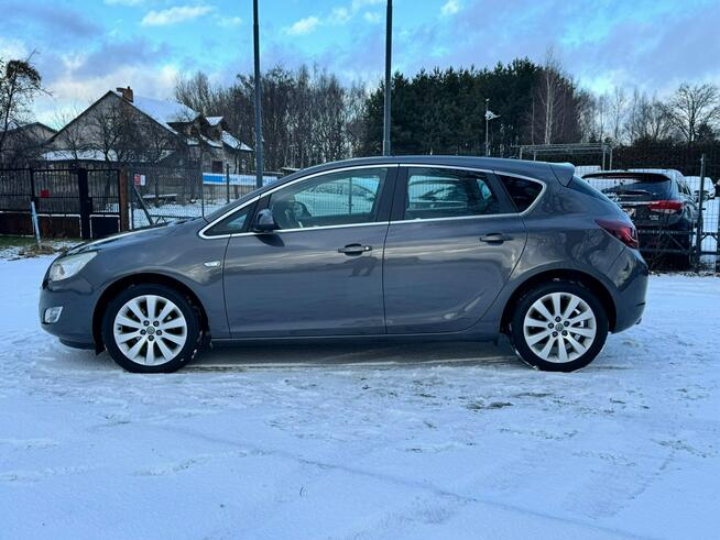 Opel Astra *Niski Przebieg*Gwarancja*Dwa Komplety Kół*