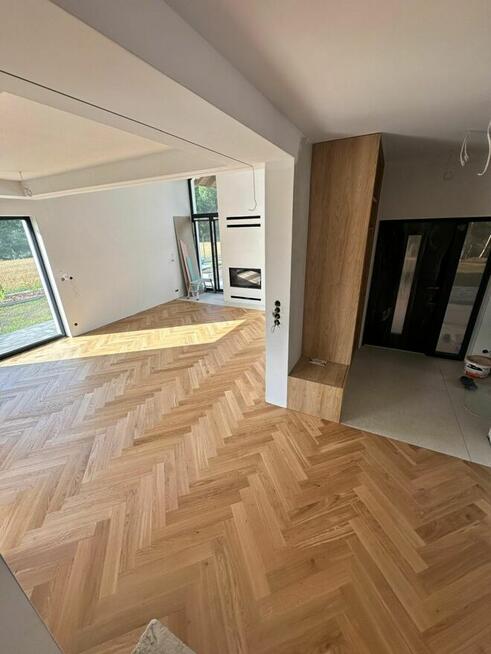 Montaż podłóg drewnianych, laminowanych i winylowych firma We