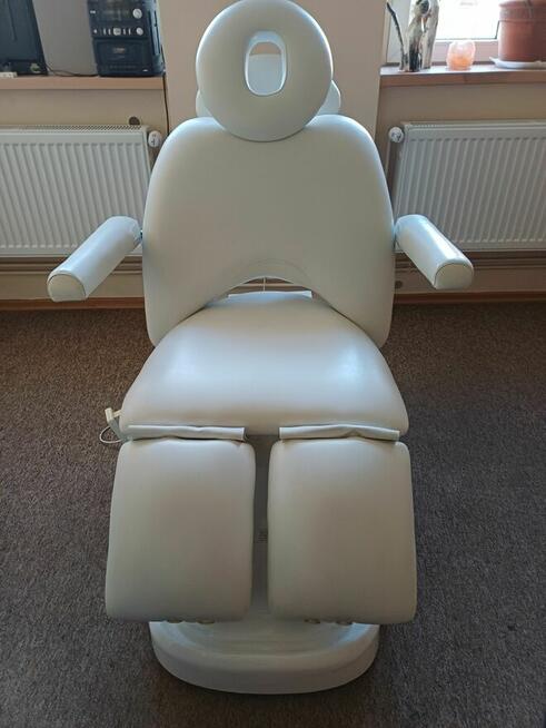 Sprzedam fotel kosmetyczny dentystyczny