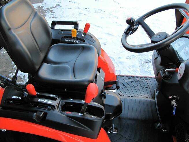 Mini Traktorek Kubota B2420 4X4 24KM Wspomaganie F.VAT