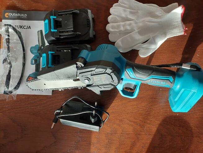 Piła łańcuchowa, akumulatorowa w walizce