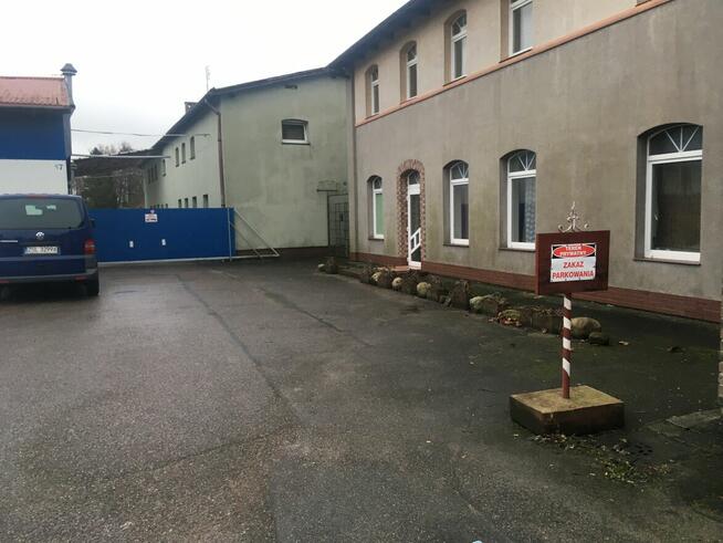 Budynek uslugowy z mieszkaniami 3 km do morza