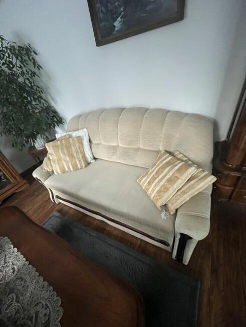 3 osobowa sofa z funkcją spania ,pojemnik ,wolnostojąca